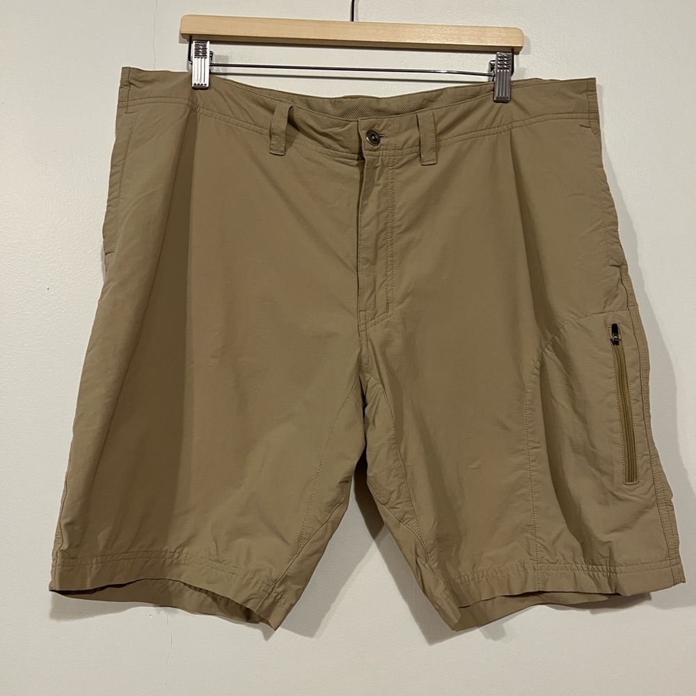 Mens Patagonia Outdoor shorts 40